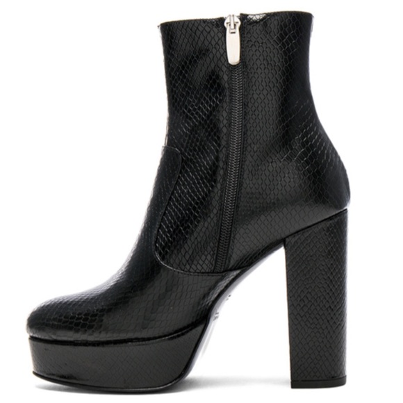 * Elysewalker Los Angeles Snakeskin Booties 0869 - Picture 4 of 10